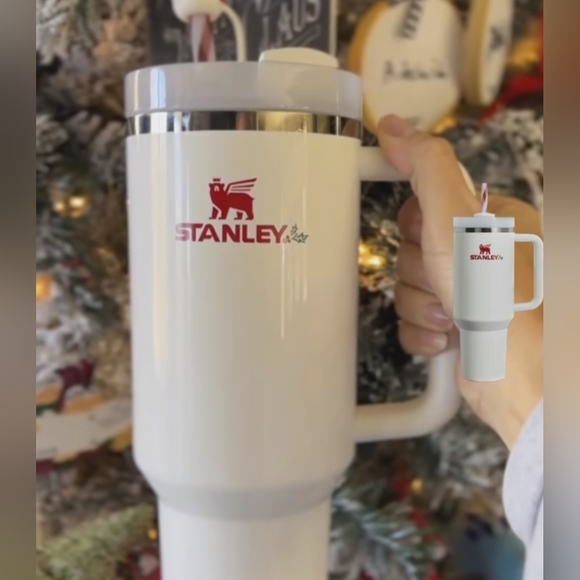 ππ 2023 Cyber Monday Stanley MISTLETOE TWIST 40 OZ.. Ready to Shipππ - Picture 8 of 10